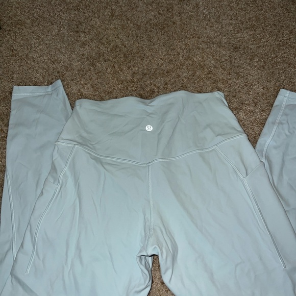 lululemon Align™ High-Rise
Pant with Pockets 25" powder blue - Picture 6 of 6